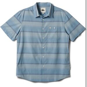 Quicksilver and or Short Sleeve Button-up Shirt Mens Size Small New With Tags